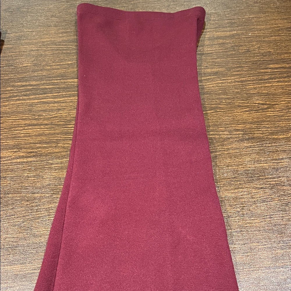 Chic Burgundy Sleeveless Sweater and Pant Set - Picture 8 of 13